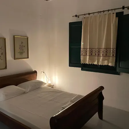 Anevalousa House Feriehus Moutsoúna