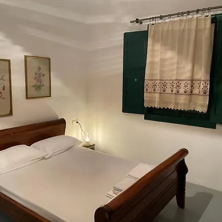 Feriehus Anevalousa House