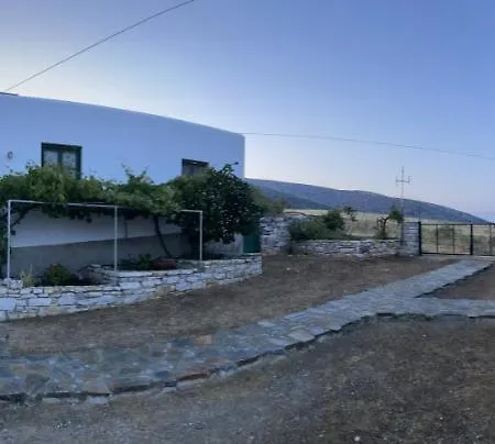 Feriehus Anevalousa House Moutsoúna