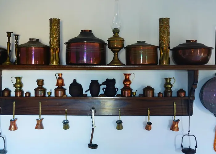 Anevalousa House בית נופש *