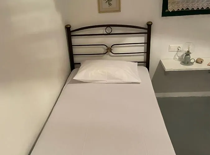 בית נופש Anevalousa House