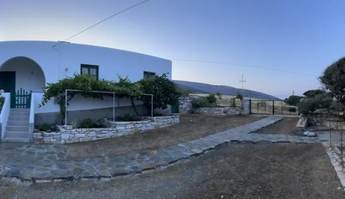 בית נופש Anevalousa House Moutsoúna