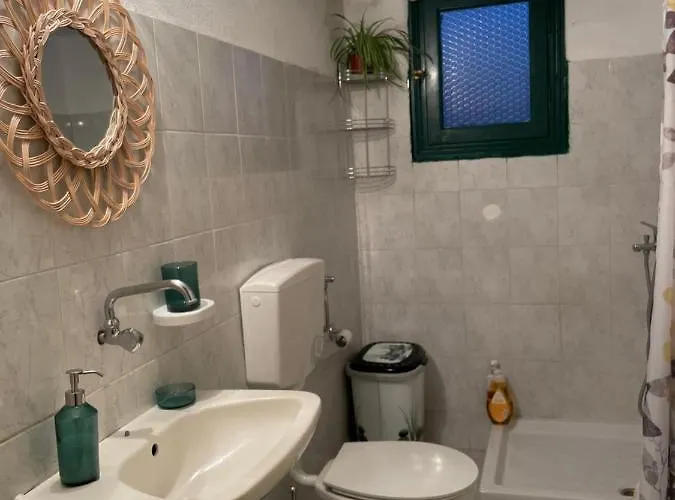 Anevalousa House Moutsoúna