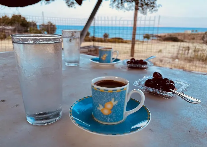 Anevalousa House בית נופש *