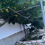 Anevalousa House * Moutsoúna