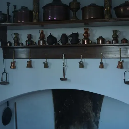 בית נופש Anevalousa House *