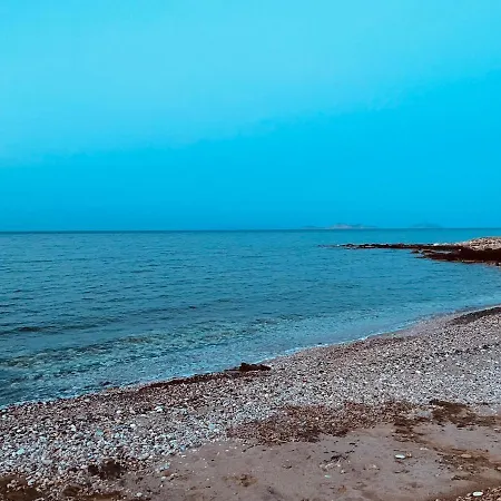 Anevalousa House Nyaraló Mucúna